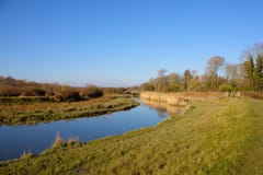 Cuckmere rzeka przy cuckmere doliną, East Sussex, UK zdjęcia royalty free Cuckmere rzeka przy cuckmere doliną, East Sussex, UK zdjęcia royalty free