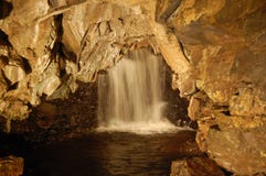 Cueva blanca de la cicatriz imagen de archivo libre de regalías Cueva blanca de la cicatriz imagen de archivo libre de regalías