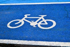 Cykelsymbolgr?nd p? v?gen royaltyfria bilder Cykelsymbolgr?nd p? v?gen royaltyfria bilder