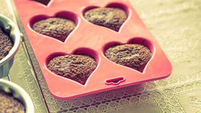 Czekoladowi muffins (Filtrujący wizerunek przetwarzający rocznik ef obrazy royalty free Czekoladowi muffins (Filtrujący wizerunek przetwarzający rocznik ef obrazy royalty free