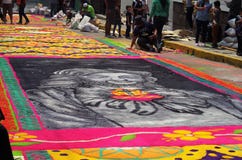 Célébration religieuse Tegucigalpa Honduras d'été de préparation de tapis colorée par sciure 2019 19 photographie stock libre de droits Célébration religieuse Tegucigalpa Honduras d'été de préparation de tapis colorée par sciure 2019 19 photographie stock libre de droits