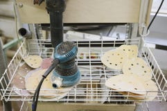 Círculos para las chorreadoras orbitales para la madera foto de archivo libre de regalías Círculos para las chorreadoras orbitales para la madera foto de archivo libre de regalías