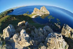 Côte d'île d'Olkhon au lac Baikal Photographie stock libre de droits Côte d'île d'Olkhon au lac Baikal Photographie stock libre de droits