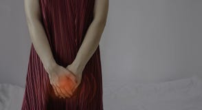 D?manger dans les maladies populaires d'ombre chez les femmes photographie stock D?manger dans les maladies populaires d'ombre chez les femmes photographie stock