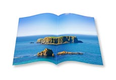 3D представляют раскрытой книги фото с малым скалистым островом в t иллюстрация штока 3D представляют раскрытой книги фото с малым скалистым островом в t иллюстрация штока