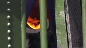 Dampfzugfeuer, das 4K brennt Dampfzugfeuer, das 4K brennt