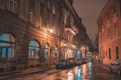 Danzig, Pologne - 3 janvier 2019 : Vue de rue dans la vieille ville de Danzig la nuit photographie stock libre de droits Danzig, Pologne - 3 janvier 2019 : Vue de rue dans la vieille ville de Danzig la nuit photographie stock libre de droits