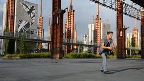 Dança masculina nova do dançarino do hip-hop fora video estoque Dança masculina nova do dançarino do hip-hop fora video estoque