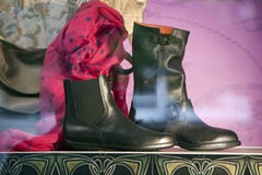 Das Fenster eines Schuhgeschäfts Stockfotografie Das Fenster eines Schuhgeschäfts Stockfotografie