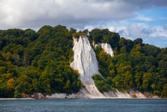 Das Koenigsstuhl Die Kreideklippen auf der Insel Ruegen, Deutschland stockbild Das Koenigsstuhl Die Kreideklippen auf der Insel Ruegen, Deutschland stockbild