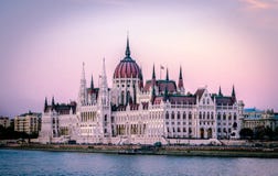 Das ungarische Parlamentsgebäude stockfotos Das ungarische Parlamentsgebäude stockfotos