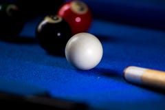 De ballen van het poolbiljart op blauwe het spelreeks van de lijstsport Snooker, Poolspel royalty-vrije stock afbeeldingen De ballen van het poolbiljart op blauwe het spelreeks van de lijstsport Snooker, Poolspel royalty-vrije stock afbeeldingen