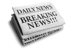De brekende krantekop van de nieuws dagelijkse krant stock foto De brekende krantekop van de nieuws dagelijkse krant stock foto