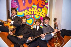 De cijfers van de Beatleswas in Mevrouw Tussauds-museum Londen Marie Tussaud was geboren als Marie Grosholtz in 1761 stock foto's De cijfers van de Beatleswas in Mevrouw Tussauds-museum Londen Marie Tussaud was geboren als Marie Grosholtz in 1761 stock foto's