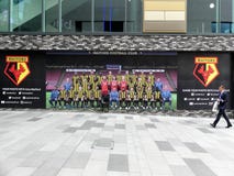 De Club van de Watfordvoetbal deelt uw foto met de eigenschapmuur van intuwatford royalty-vrije stock foto's De Club van de Watfordvoetbal deelt uw foto met de eigenschapmuur van intuwatford royalty-vrije stock foto's
