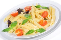 De deegwaren van Penne met groenten stock afbeelding De deegwaren van Penne met groenten stock afbeelding
