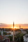 De Eger-Minaret bij zonsondergang, Hongarije stock fotografie De Eger-Minaret bij zonsondergang, Hongarije stock fotografie