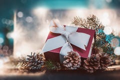 De gift en de decoratie van Kerstmis stock foto De gift en de decoratie van Kerstmis stock foto