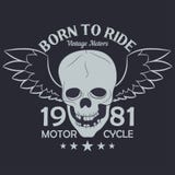 De grafiek van motorfietskleren Schedel met vleugels Raceauto uitstekende kleding Stock Afbeeldingen De grafiek van motorfietskleren Schedel met vleugels Raceauto uitstekende kleding Stock Afbeeldingen