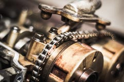 De keten van de autotiming in schemamotor royalty-vrije stock afbeeldingen De keten van de autotiming in schemamotor royalty-vrije stock afbeeldingen