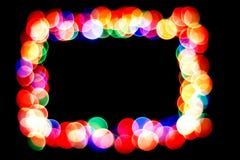 De kleurrijke cirkels vormen een kader bokeh cirkel op zwarte achtergrond wordt geïsoleerd die Kader van cirkels royalty-vrije stock foto De kleurrijke cirkels vormen een kader bokeh cirkel op zwarte achtergrond wordt geïsoleerd die Kader van cirkels royalty-vrije stock foto