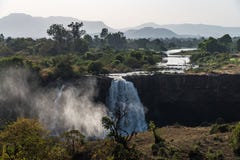 De landschapsmening dichtbij de Blauwe Nijl valt, tis-Isat in Ethiopi?, Afrika royalty-vrije stock foto De landschapsmening dichtbij de Blauwe Nijl valt, tis-Isat in Ethiopi?, Afrika royalty-vrije stock foto