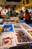 De Markt van de Vissen van Tsukiji, Tokyo stock afbeelding De Markt van de Vissen van Tsukiji, Tokyo stock afbeelding