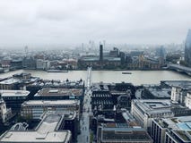 De mening over Londen is charmerend royalty-vrije stock afbeelding De mening over Londen is charmerend royalty-vrije stock afbeelding