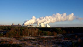 De moderne elektrische centrale Boxberg stock videobeelden De moderne elektrische centrale Boxberg stock videobeelden