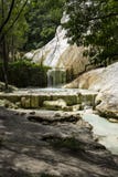 De natuurlijke thermische lente in Bagni San Filippo royalty-vrije stock fotografie De natuurlijke thermische lente in Bagni San Filippo royalty-vrije stock fotografie