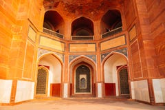 De oude ruïnes van het Humayun’sgraf in Delhi, India stock afbeeldingen De oude ruïnes van het Humayun’sgraf in Delhi, India stock afbeeldingen