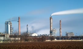De petrochemische industrie - Lange Blootstelling royalty-vrije stock afbeelding De petrochemische industrie - Lange Blootstelling royalty-vrije stock afbeelding