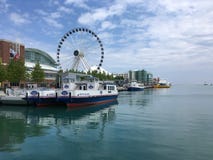 De riviervooruitzichten van Chicago stock fotografie De riviervooruitzichten van Chicago stock fotografie