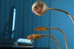 De robotInternet van Cyber binnendringende in een beveiligd computersysteem dief De robotInternet van Cyber binnendringende in een beveiligd computersysteem dief