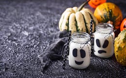 De spook-als dranken van Halloween voor partij stock foto De spook-als dranken van Halloween voor partij stock foto