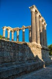 De tempel van Evora is één van de historische plaatsen van citty van E stock afbeelding De tempel van Evora is één van de historische plaatsen van citty van E stock afbeelding