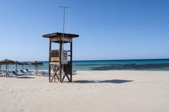 De toren van de het levensspaarder bij het strand royalty-vrije stock fotografie De toren van de het levensspaarder bij het strand royalty-vrije stock fotografie