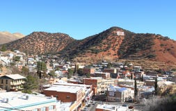De V.S., Arizona/Bisbee: Cityscape van Historische Bisbee royalty-vrije stock afbeeldingen De V.S., Arizona/Bisbee: Cityscape van Historische Bisbee royalty-vrije stock afbeeldingen