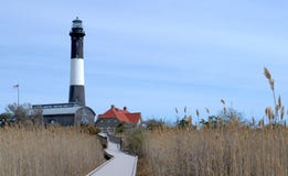 De Vuurtoren van het brandeiland stock afbeeldingen De Vuurtoren van het brandeiland stock afbeeldingen