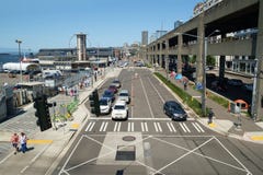 De waterkant van Seattle en het Manierviaduct Van Alaska royalty-vrije stock afbeelding De waterkant van Seattle en het Manierviaduct Van Alaska royalty-vrije stock afbeelding