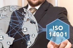 De zakenman kiest ISO 14001 stock foto De zakenman kiest ISO 14001 stock foto