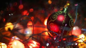 Decoración de la Navidad y del Año Nuevo Cierre de la chuchería de la ejecución para arriba Fondo borroso extracto del día de fie metrajes Decoración de la Navidad y del Año Nuevo Cierre de la chuchería de la ejecución para arriba Fondo borroso extracto del día de fie metrajes