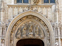 Decorative arch with statues above a door of the townhouse of Brussels, Belgium Royalty Free Stock Images Decorative arch with statues above a door of the townhouse of Brussels, Belgium Royalty Free Stock Images
