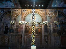 Dekor av korridoren av kyrkan Santa Maria i Solario royaltyfria foton Dekor av korridoren av kyrkan Santa Maria i Solario royaltyfria foton