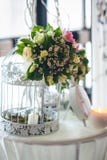 Blumengestecke und Dekorationen für wedding lizenzfreie stockfotografie Blumengestecke und Dekorationen für wedding lizenzfreie stockfotografie