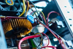 Demontował skrzynkę system jednostka desktop komputeru osobistego ostrza chłodno druciany źródło zasilania pecet obrazy stock Demontował skrzynkę system jednostka desktop komputeru osobistego ostrza chłodno druciany źródło zasilania pecet obrazy stock