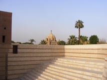 Den hängande kyrkan fördärvar den forntida historiska kristen i den grekiska forntida Kairo Egypten för den gamla Kairo stock illustrationer Den hängande kyrkan fördärvar den forntida historiska kristen i den grekiska forntida Kairo Egypten för den gamla Kairo stock illustrationer