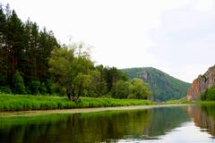 Den mest pittoreska floden AI Bashkiria ural arkivfoto Den mest pittoreska floden AI Bashkiria ural arkivfoto