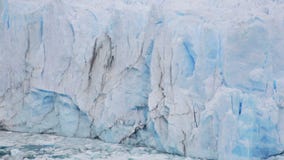 Den Perito Moreno glaciären, i sydost av Argentina stock video Den Perito Moreno glaciären, i sydost av Argentina stock video