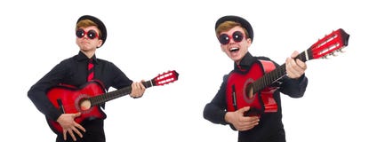 Den positiva pojken med gitarren som isoleras på vit arkivfoton Den positiva pojken med gitarren som isoleras på vit arkivfoton